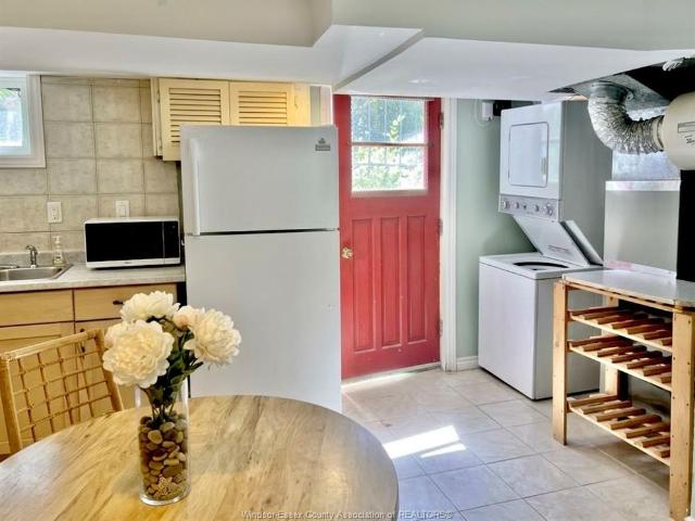 For Lease 1669 CHERRYLAWN Unit# BASEMENT, Windsor, Ontario