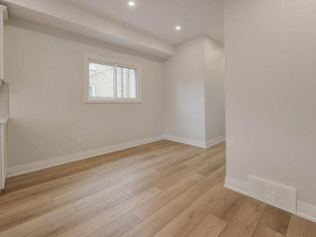 For Lease 160 Weber Street Unit# upper, Kitchener, Ontario