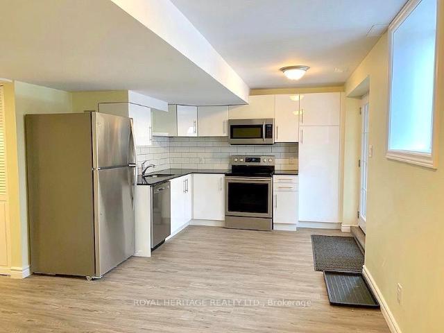 For Lease 1628 Spencely Drive, Oshawa, Ontario
