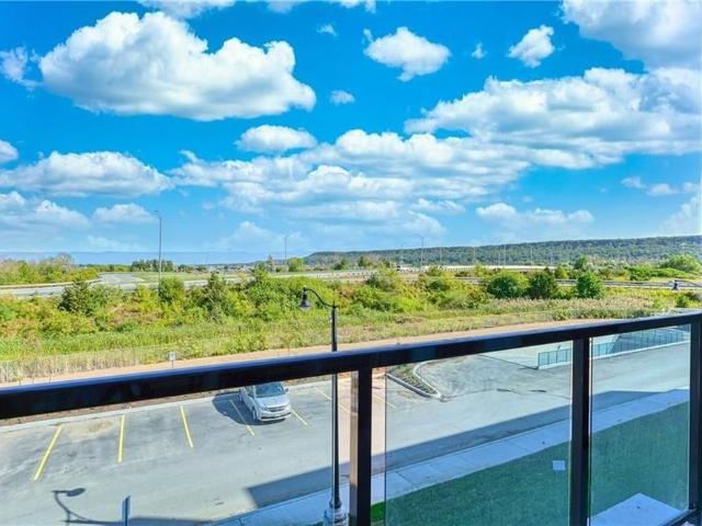 For Lease 16 Concord Place Unit# 320, Grimsby, Ontario