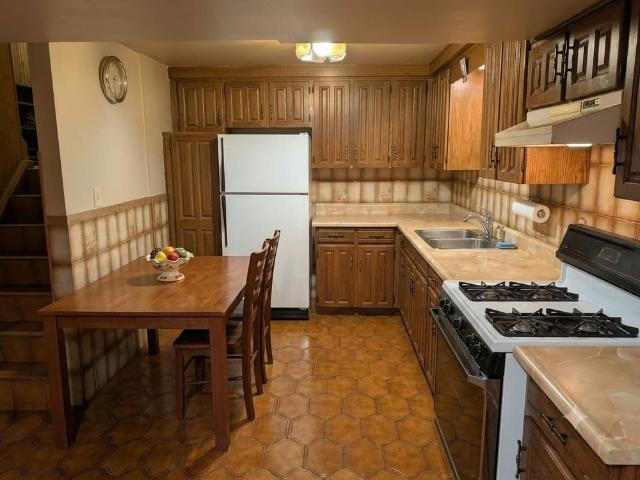 For Lease 16 Cassis Drive, Toronto, Ontario