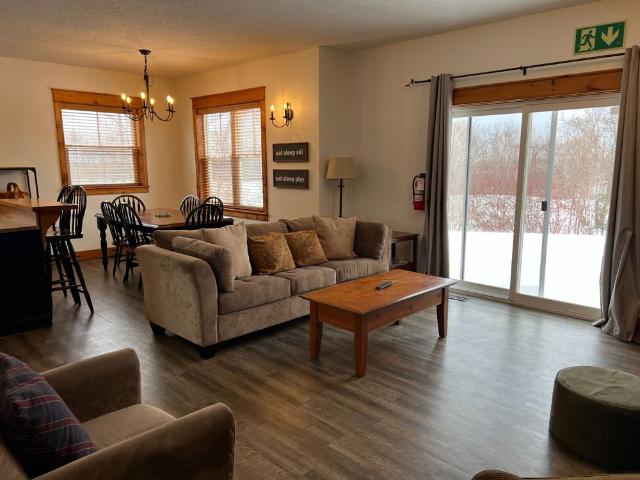 For Lease 170 Snowbridge Way Unit# 123, Blue Mountains, Ontario