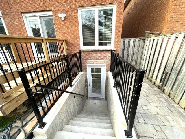 For Lease 17 Glenheather Terrace Unit# Bsmt, Toronto, Ontario