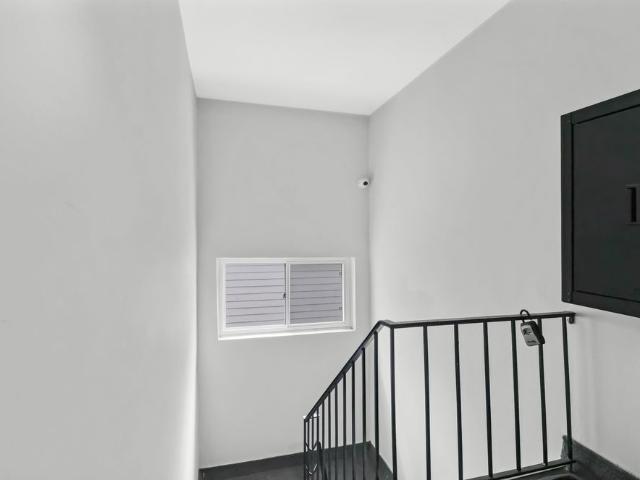For Lease 184 Murray Street Unit# 4, Lower Town Sandy Hill, Ontario
