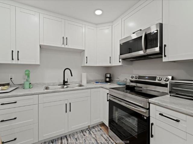 For Lease 1861 MEIGHEN Unit# 3, Windsor, Ontario