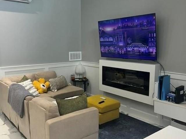 For Lease 1825 EDGEMORE Unit# 2, LaSalle, Ontario