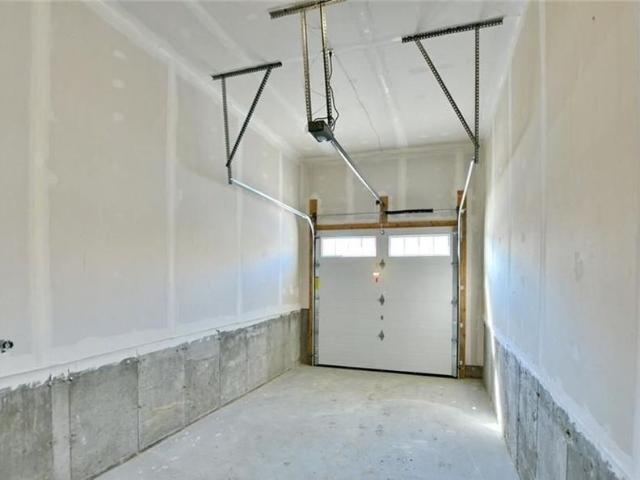 For Lease 183 Courtland Street, Blue Mountains, Ontario