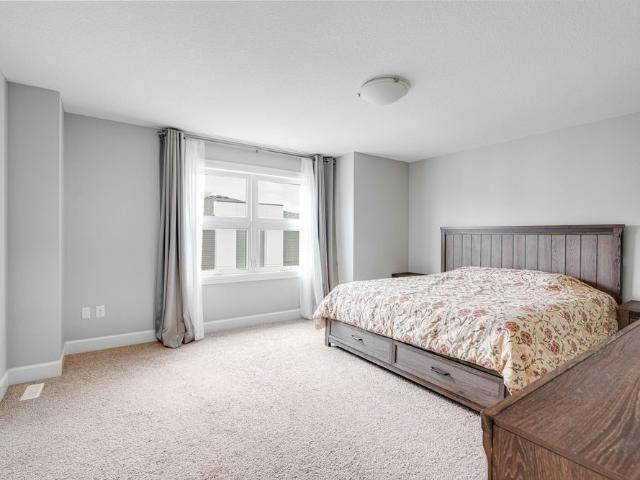 For Lease 18 499 Sophia Crescent, London North, Ontario
