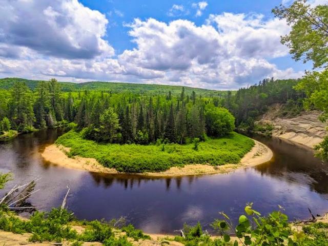 For Lease 18 Campus Trail Unit# 107, Huntsville, Ontario