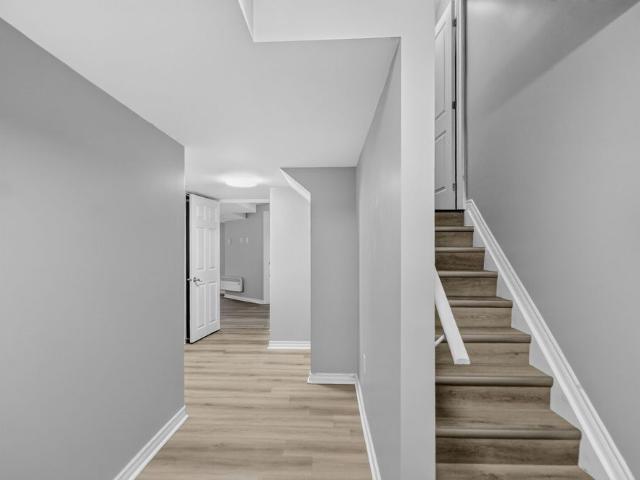 For Lease 18 Sweetbay Circle, Stittsville Munster Richmond, Ontario