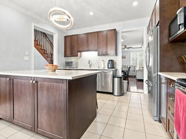 For Lease 196 Bonnieglen Farm Boulevard, Caledon, Ontario