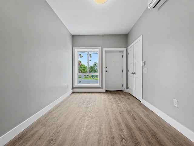 For Lease 199 Pine Street Unit# 6, Tay, Ontario