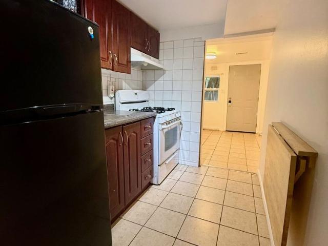 For Lease 191 Coxwell Avenue Unit# Lower, Toronto, Ontario