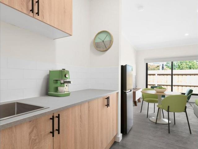 FOR LEASE – 1 Bedroom + Ensuite in Frankston North