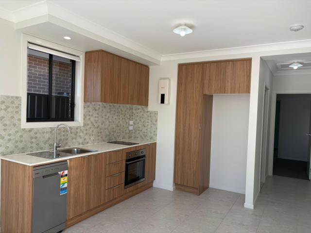 For Lease – 1 Bedroom Granny Flat in Austral