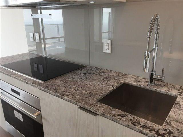 For Lease 1 Bloor Street Unit# 6005, Toronto, Ontario