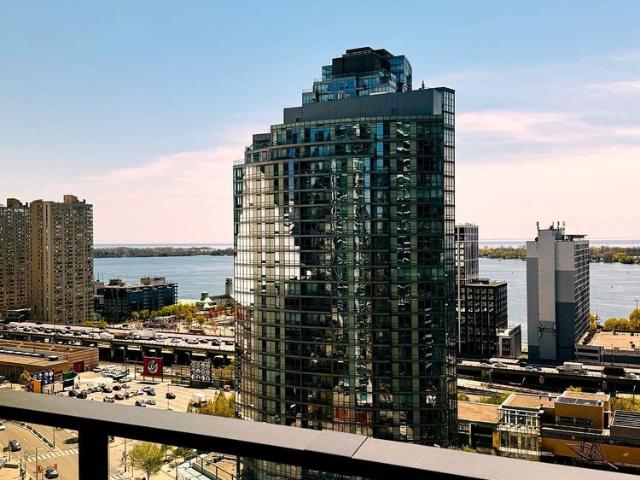 For Lease 1 Concord Cityplace Way Unit# 1906, Toronto, Ontario