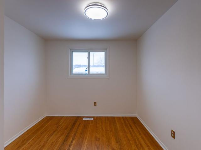 For Lease 1 Eldrid Court Unit# Main, Grimsby, Ontario