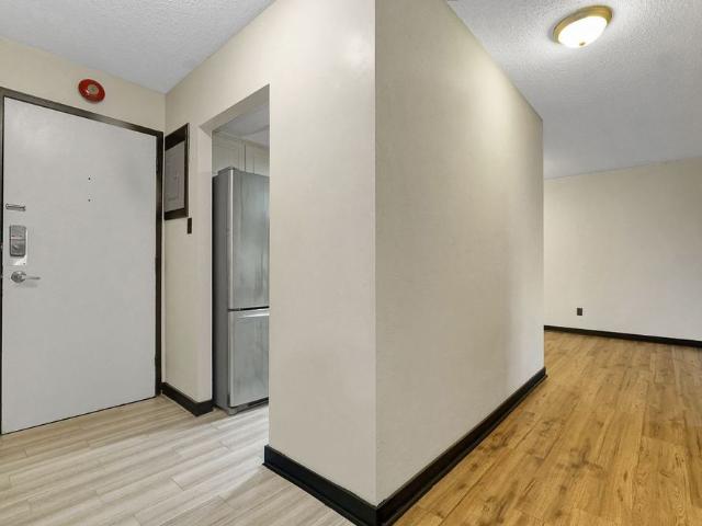 For Lease 2041 Arrowsmith Drive Unit# 401C, Beacon Hill North South and Area, Ontario