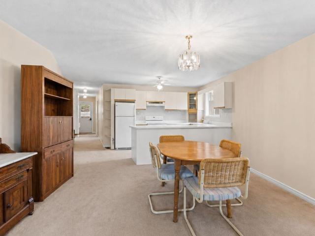 For Lease 204A The Queensway N/A, Georgina, Ontario