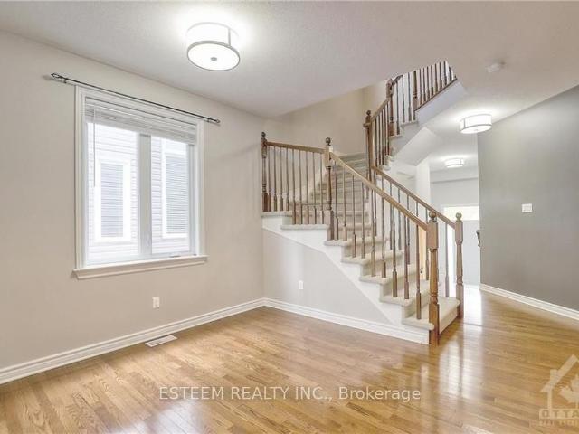 For Lease 206 BROXBURN Crescent, Barrhaven, Ontario