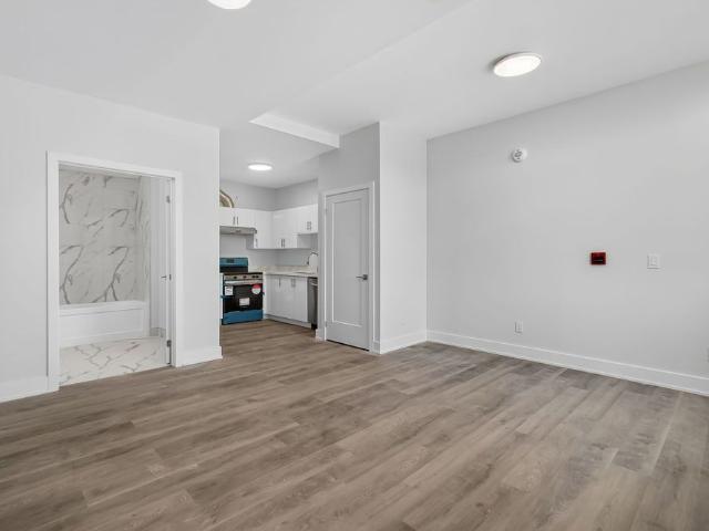 For Lease 206 Wellington Street Unit# Unit # 1, Chatham Kent, Ontario