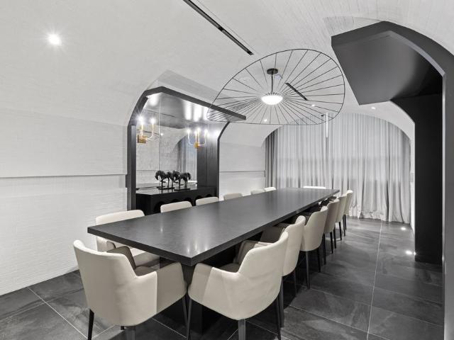For Lease 2075 King Road Unit# 539, King, Ontario