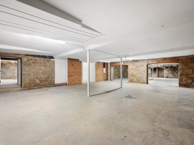 FOR LEASE 200m² Basement Tenancy
