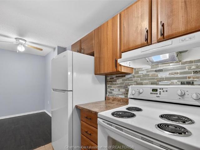 For Lease 202 CAMPUS Parkway Unit# 306, Chatham, Ontario