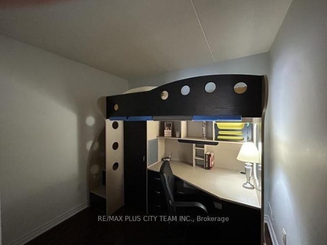 For Lease 2030 Cleaver Avenue Unit# 220, Burlington, Ontario