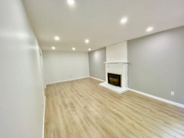 For Lease 203 Sheffield Street, Newmarket, Ontario