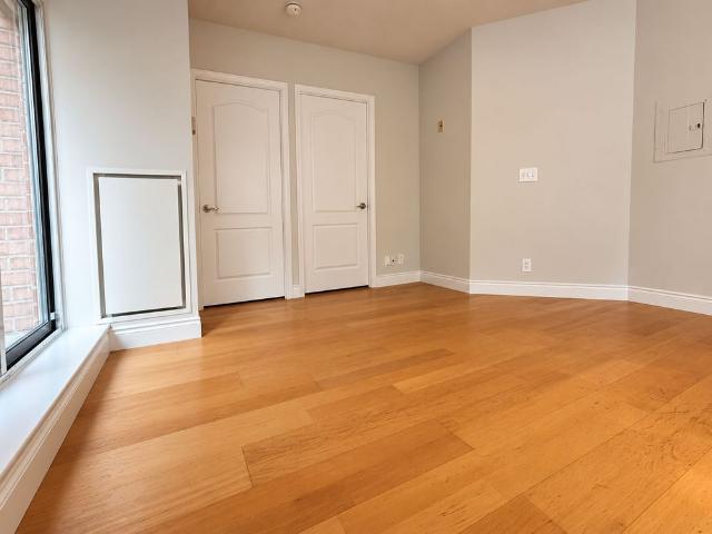 For Lease 20 Collier Street Unit# 304, Toronto, Ontario