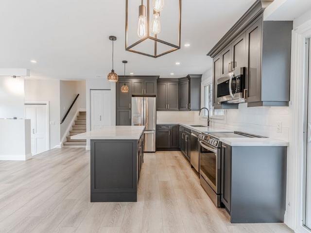 For Lease 20 Ottaway Avenue Unit# Upper, Barrie, Ontario