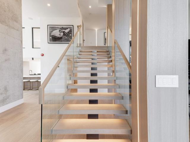 For Lease 20 Niagara Street Unit# PH1, Toronto, Ontario