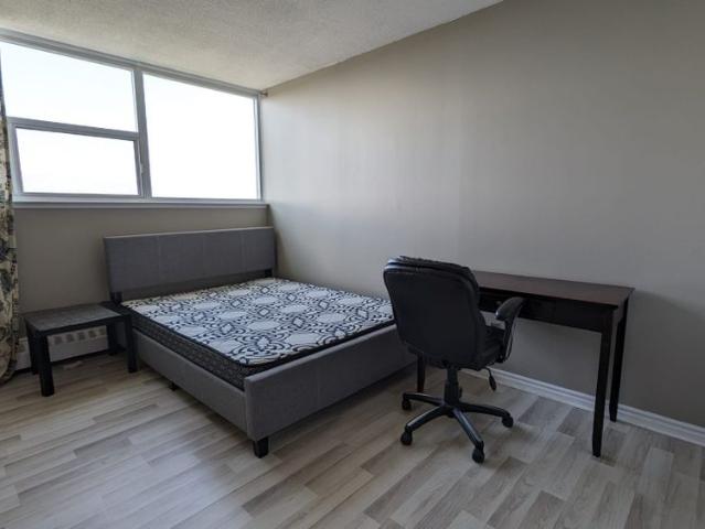 For Lease 215 Glenridge Avenue Unit# 907, St. Catharines, Ontario