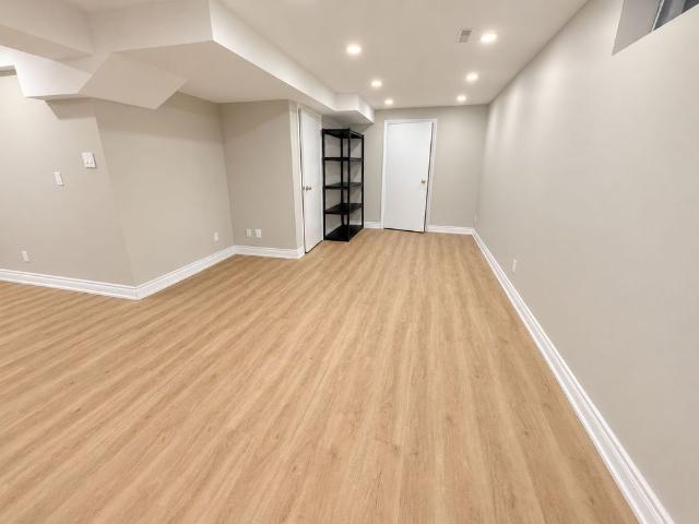 For Lease 2198 Woodglen Crescent, Burlington, Ontario