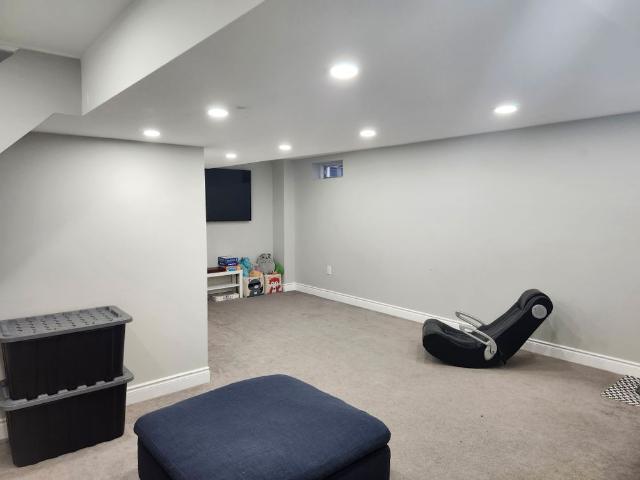 For Lease 2112 Glenhampton Road, Oakville, Ontario