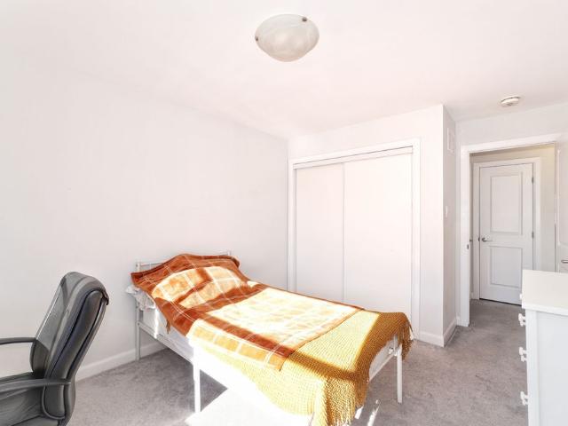 For Lease 211 Clonrush Way, Kanata, Ontario