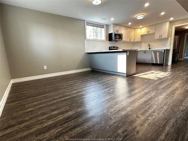 For Lease 2125 FOX RUN Road Unit# LOWER, Leamington, Ontario
