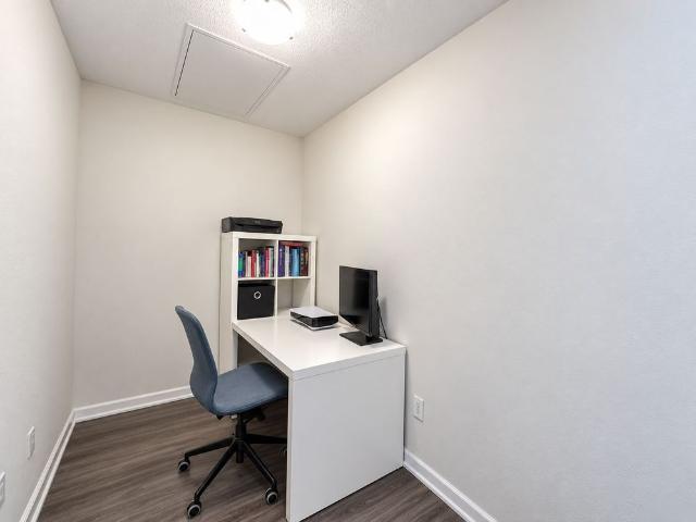 For Lease 212 Lakeport Road Unit# 307, St. Catharines, Ontario