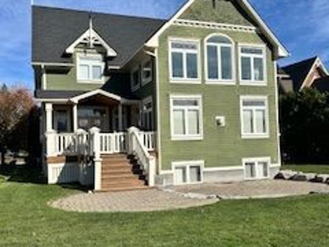 For Lease 212 Snowbridge Way, Blue Mountains, Ontario