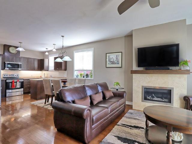 For Lease 21 ELLIS Crescent, Kawartha Lakes, Ontario