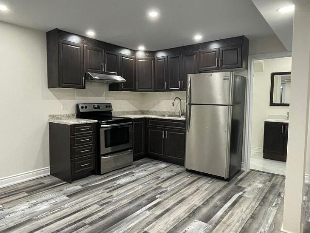 For Lease 21 Exhibition Crescent, Brampton, Ontario