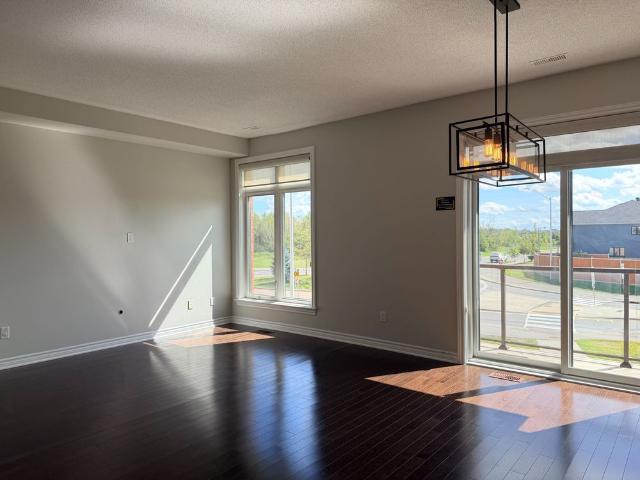 For Lease 224 CHAPERAL Private, Orleans Cumberland and Area, Ontario