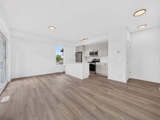 For Lease 225 Stardust Private, Leitrim, Ontario