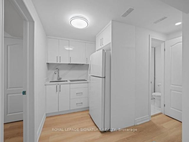 For Lease 227 BASEMENT Thoms Crescent, Newmarket, Ontario