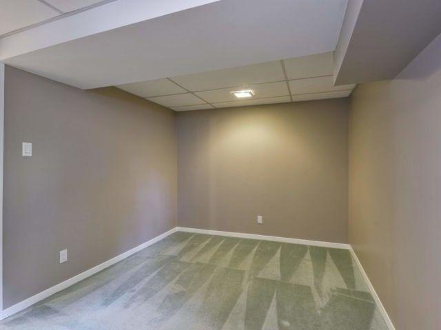 For Lease 229 Village Wood Road, Oakville, Ontario