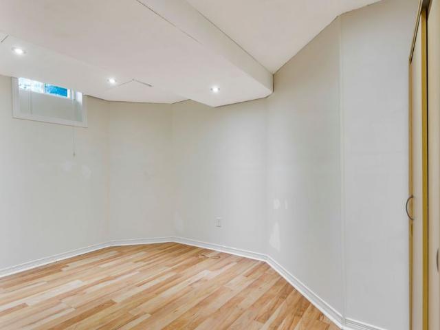 For Lease 2204 Grand Oak Trail, Oakville, Ontario