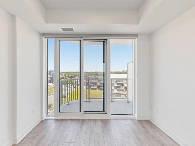 For Lease 220 Missinnihe Way Unit# 817, Mississauga, Ontario