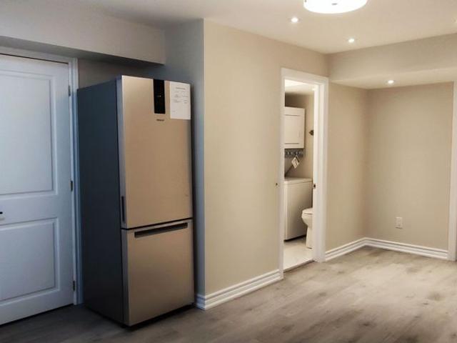 For Lease 22 Cloverridge Avenue Unit# Bsmt B, East Gwillimbury, Ontario